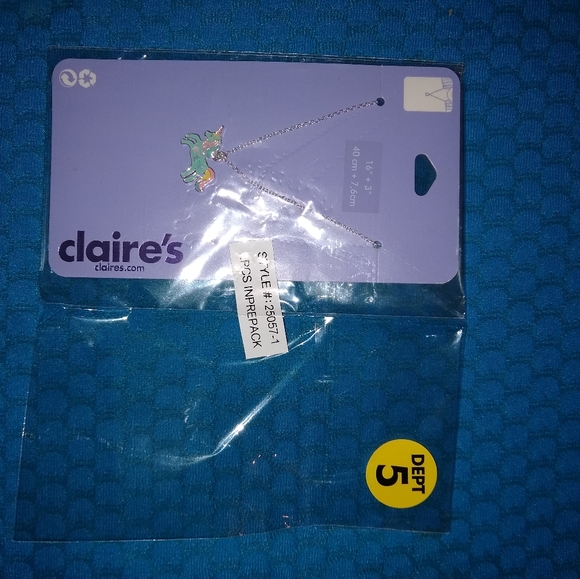 Glitter Pastel Unicorn Pendant Necklace Turquoise - Picture 6 of 13